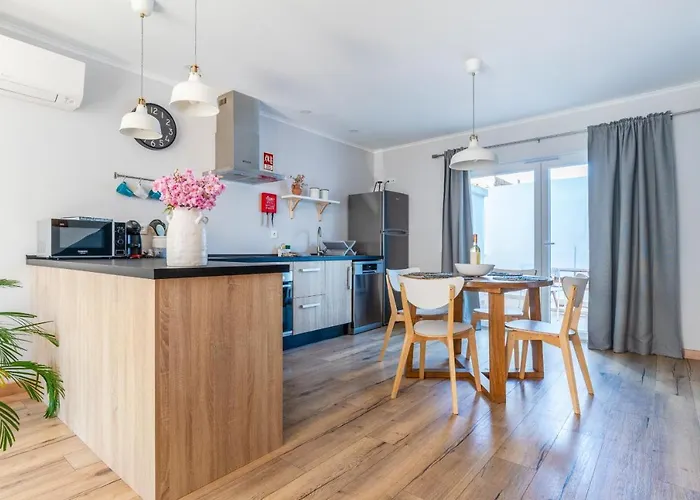 Windmill Escape - Areia Townhouse By Lisbeyond Apartman